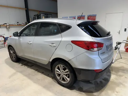 changement-de-lunette-arriere-hyundai-ix35-rapid-pare-brise-landerneau.webp
