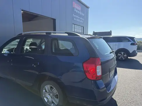 changement-de-lunette-dacia-logan-rapid-pare-brise-landerneau.webp