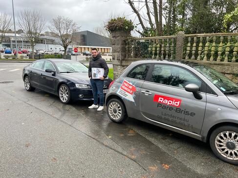 CHANGEMENT DE PARE BRISE AUDI A5 SPORT BACK RETOUR A DOMICILE  CLIENT ET CADEAU rapid pare brise landerneau.jpg