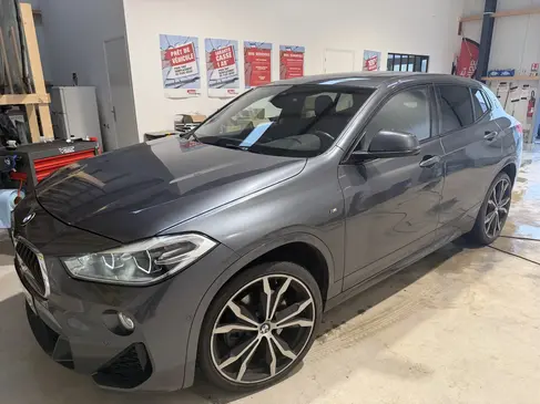 changement-de-pare-brise-bmw-x2-rapid-pare-brise-landerneau.webp
