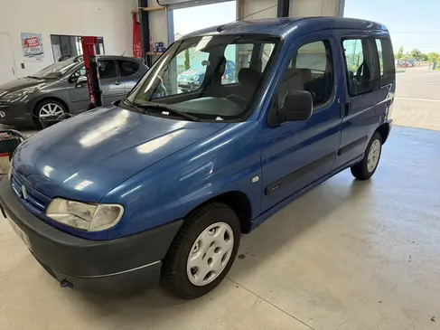 changement-de-pare-brise-citroen-berlingo-rapid-pare-brise-landerneau-jpg.webp