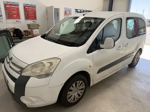 changement-de-pare-brise-citroen-berlingo-rapid-pare-brise-landerneau_2.webp
