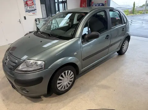 changement-de-pare-brise-citroen-c3-2-rapid-pare-brise-landerneau.webp