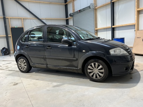 CHANGEMENT DE PARE BRISE CITROEN C3 RAPID PARE BRISE LANDERNEAU.jpg