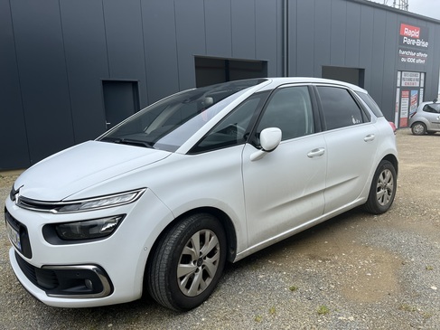 changement de pare brise CITROEN C4 PICASSO RAPID PARE BRISE LANDERNEAU.jpg