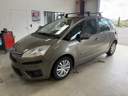 changement-de-pare-brise-citroen-c4-picasso-rapid-pare-brise-landerneau-6.webp