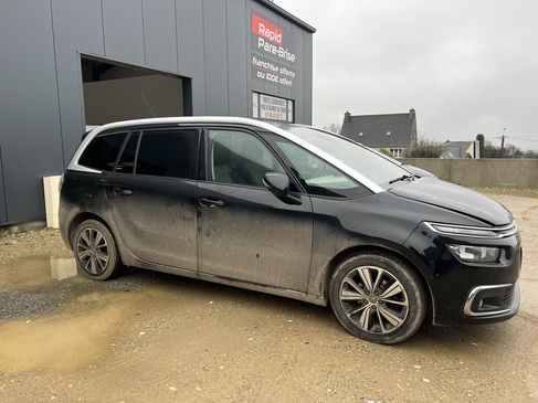 changement de pare brise CITROEN C4 PICASSO RAPID PARE BRISE LANDERNEAU.jpg