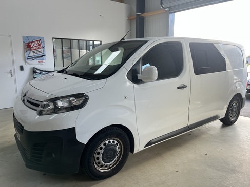 changement de pare brise CITROEN JUMPY RAPID PARE BRISE LANDERNEAU.jpg