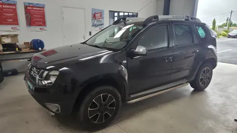 changement-de-pare-brise-dacia-duster-rapid-pare-brise-landerneau_1.webp