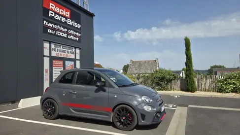 changement-de-pare-brise-fiat-500-abarth-rapid-pare-brise-landerneau.webp