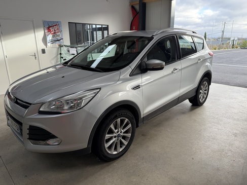 changement de pare brise  FORD KUGA RAPID PARE BRISE LANDERNEAU.jpg