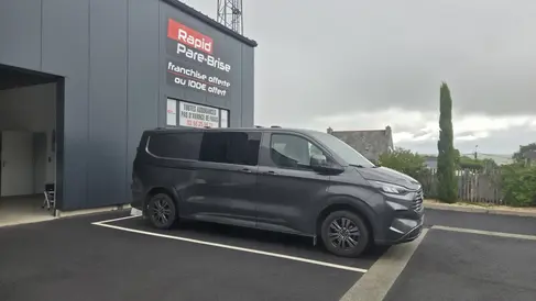 changement-de-pare-brise-ford-transit-custom-rapid-pare-brise-landerneau.webp