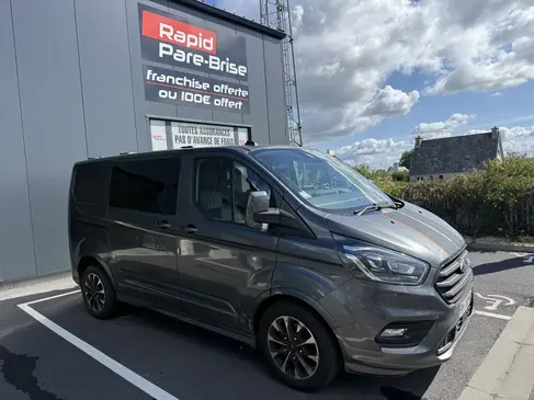 changement-de-pare-brise-ford-transit-custom-rapid-pare-brise-landerneau_2.webp