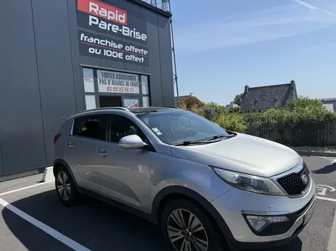changement-de-pare-brise-kia-sportage-rapid-pare-brise-landerneau_1.webp