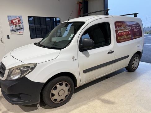 changement de pare brise  MERCEDES CITAN RAPID PARE BRISE LANDERNEAU.jpg