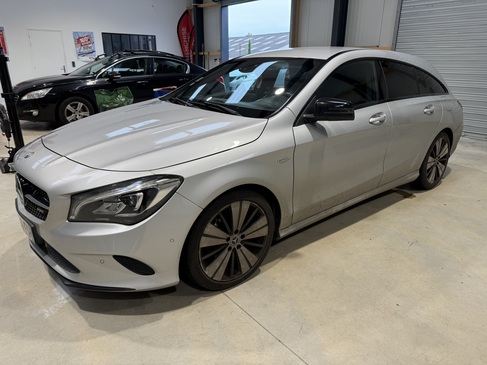 changement de pare brise  MERCEDES CLA RAPID PARE BRISE LANDERNEAU.jpg