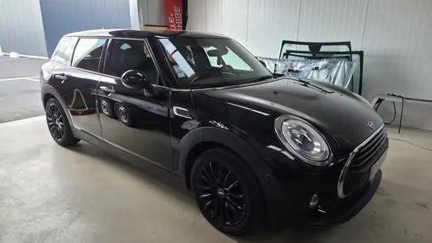 changement-de-pare-brise-mini-clubman-rapid-pare-brise-landerneau.webp