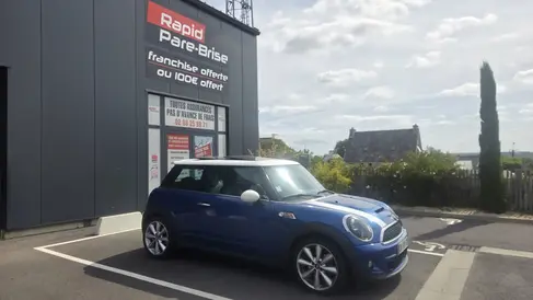 changement-de-pare-brise-mini-cooper-sd-rapid-pare-brise-landerneau.webp