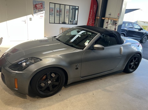 changement de pare brise NISSAN 350 Z CABRIOLET RAPID PARE BRISE LANDERNEAU.jpg