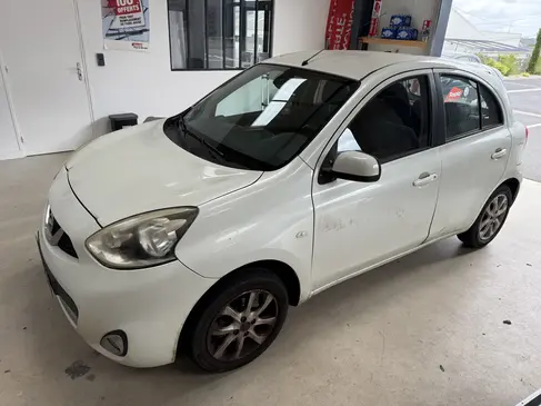 changement-de-pare-brise-nissan-micra-rapid-pare-brise-landerneau-1.webp