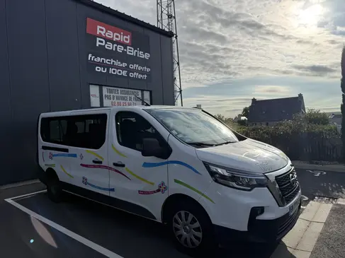 changement-de-pare-brise-nissan-primastar-rapid-pare-brise-landerneau_1.webp
