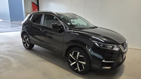 changement-de-pare-brise-nissan-qashqai-rapid-pare-brise-landerneau.webp