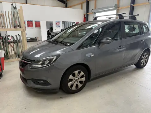 changement-de-pare-brise-opel-zafira-rapid-pare-brise-landerneau.webp