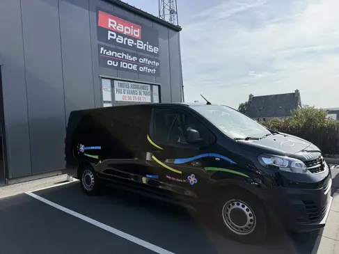 changement-de-pare-brise-opel-zafira-rapid-pare-brise-landerneau_1.webp