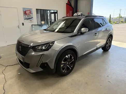 changement-de-pare-brise-peugeot-2008-rapid-pare-brise-landerneau-1.webp