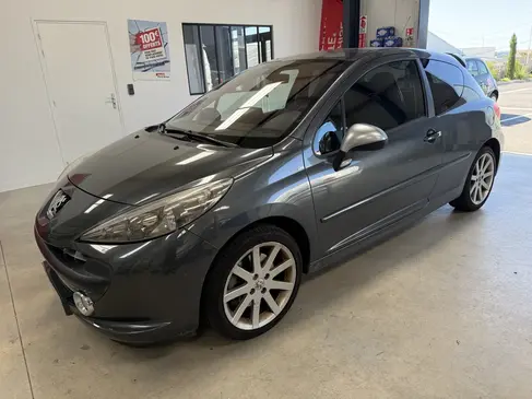 changement-de-pare-brise-peugeot-207-wrc-rapid-pare-brise-landerneau-jpg.webp