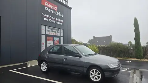 changement-de-pare-brise-peugeot-306-rapid-pare-brise-landerneau_1.webp