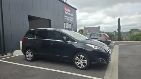 changement-de-pare-brise-peugeot-5008-rapid-pare-brise-landerneau.webp