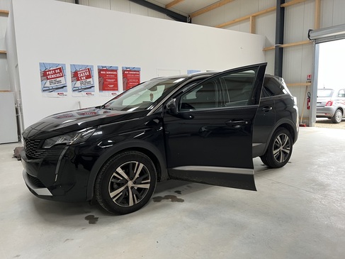 CHANGEMENT DE PARE BRISE PEUGEOT 5008 RAPIDPARE BRISE LANDERNEAU.jpg