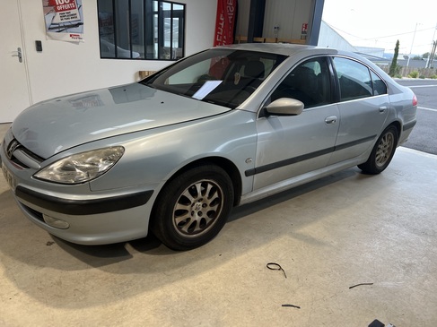 changement de PARE BRISE PEUGEOT 607 RAPID PARE BRISE LANDERNEAU.jpg
