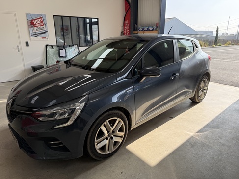 changement de pare brise  RENAULT CLIO 5 RAPID PARE BRISE LANDERNEAU.jpg
