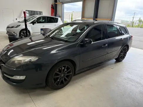 changement-de-pare-brise-renault-laguna-rapid-pare-brise-landerneau-1.webp