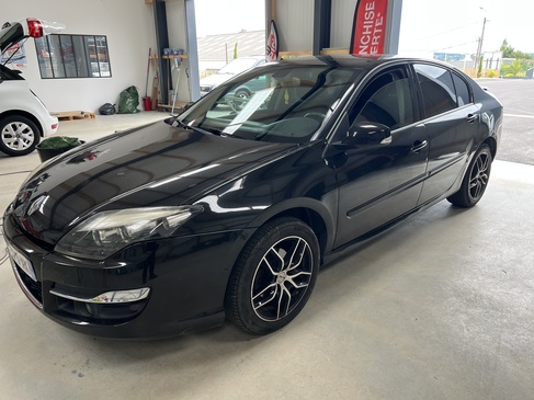 changement de pare brise RENAULT LAGUNA RAPID PARE BRISE LANDERNEAU.jpg