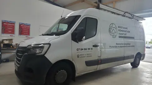 changement-de-pare-brise-renault-master-rapid-pare-brise-landerneau_2.webp