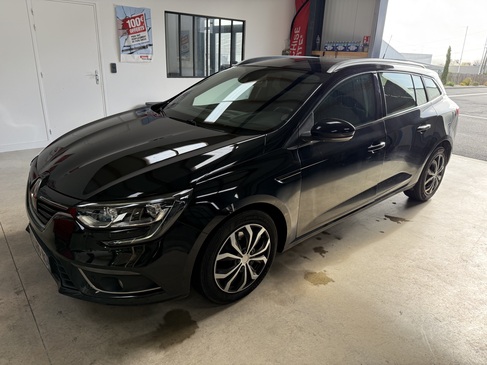 changement de pare brise  RENAULT MEGANE RAPID PARE BRISE LANDERNEAU.jpg