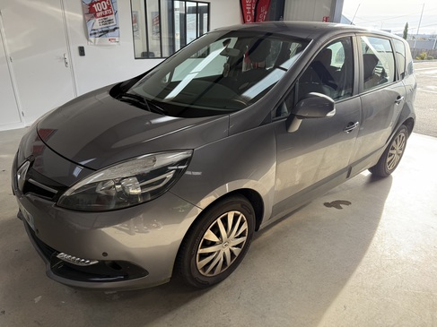 changement de pare brise  RENAULT SCENIC RAPID PARE BRISE LANDERNEAU.jpg
