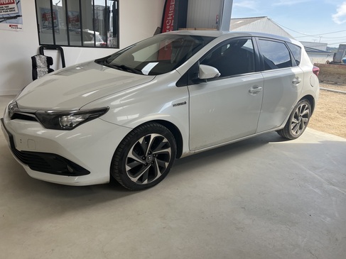changement de pare brise TOYATA AURIS 2 RAPID PARE BRISE LANDERNEAU.jpg
