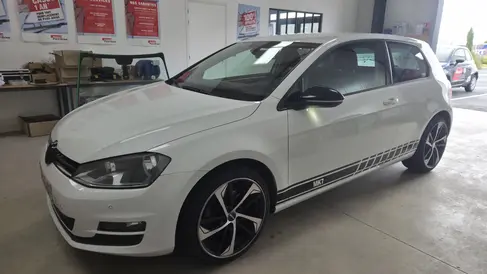 changement-de-pare-brise-volkswagen-golf-7-rapid-pare-brise-landerneau.webp