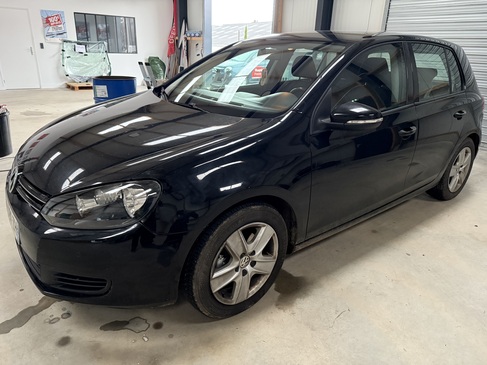 changement de pare brise  Volkswagen GOLF VI RAPID PARE BRISE LANDERNEAU.jpg