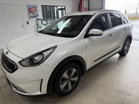 changement de pare brise  Volkswagen KIA NIRO RAPID PARE BRISE LANDERNEAU.jpg