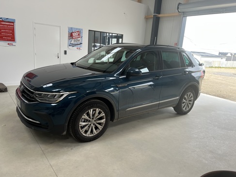 Changement de pare brise VOLKSWAGEN TIGUAN rapid pare brise landeneau.jpg