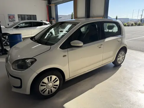changement-de-pare-brise-volkswagen-up-rapid-pare-brise-landerneau_1.webp