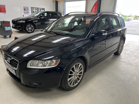 changement de pare brise VOLVO V50 RAPID PARE BRISE LANDERNEAU.jpg