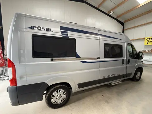changement-de-vitre-triangle-custode-passager-porte-droite-camping-car-citroen-jumpy-rapid-pare-brise-landerneau.webp