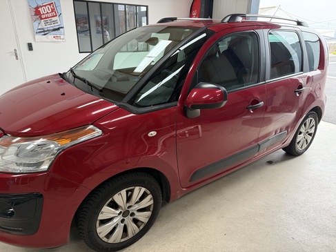 changement DEFLECTEUR  CITROEN C4 PICASSO RAPID PARE BRISE LANDERNEAU.jpg