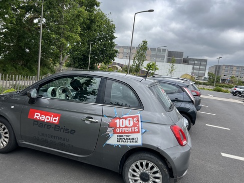 prise en charge véhicule sur le lieu de travail RAPID PARE BRISE LANDERNEAU.jpg